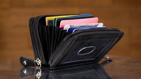 wallets protect against rfid|13 things you should never keep in your wallet.